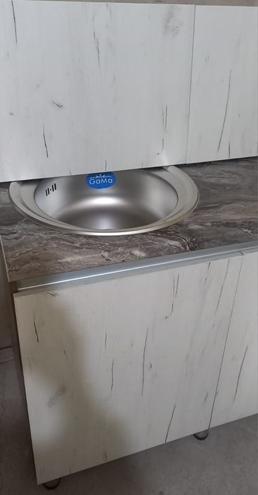 Продаю кухонный гарнитур