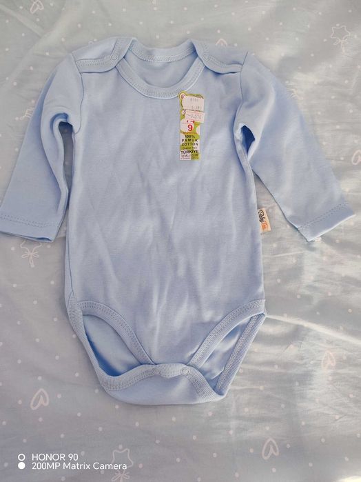 Нови бебешки дрехи с етикет