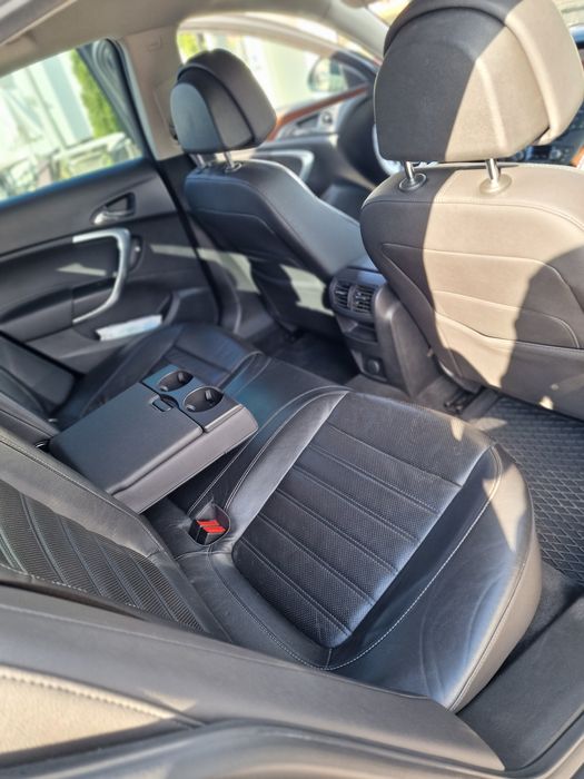 Opel Insignia 2.0 automat 160cp