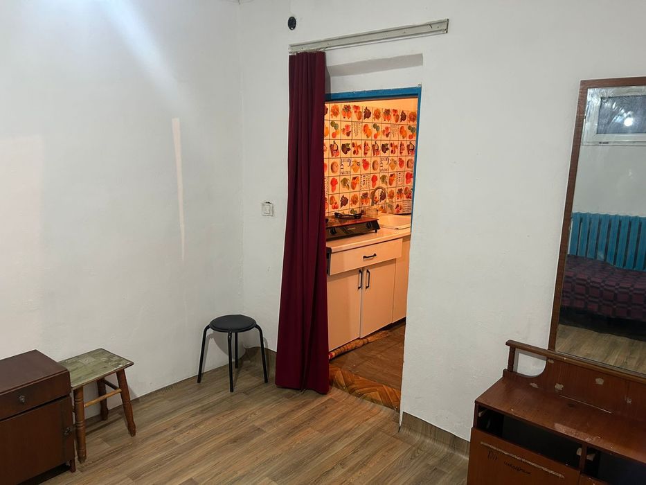 Сдам времянку! Кухня +комната .