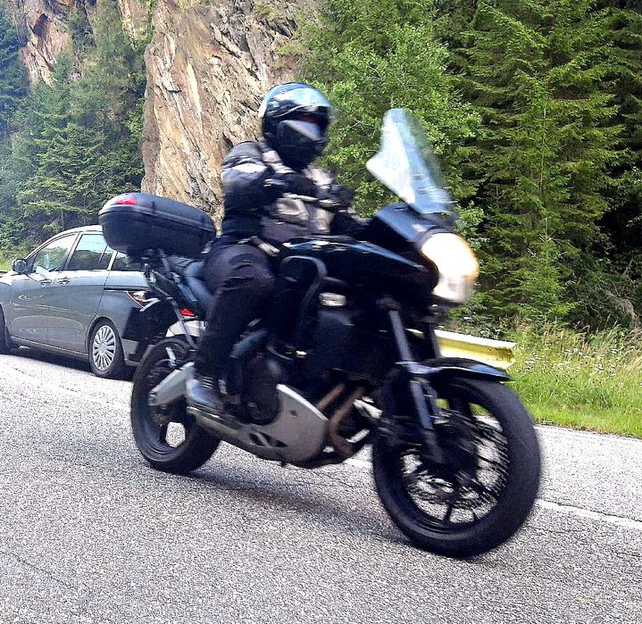 Vând Kawasaki Versys 650 anul 2008