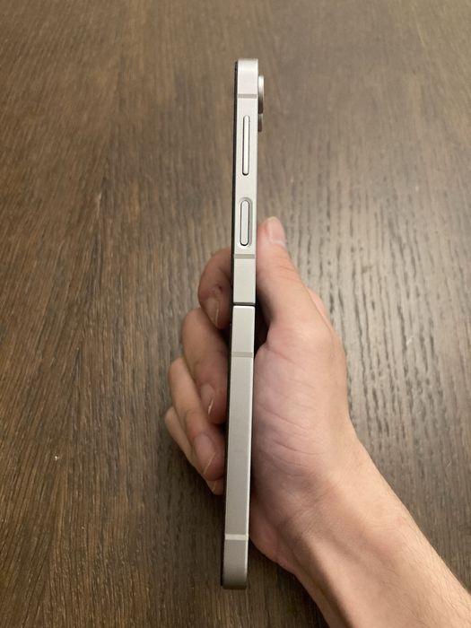 Samsung Galaxy Zflip 6 256GB/12GB