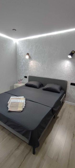 Школьник/VIP/SMART TV/Комфорт/ Сутки/Часы