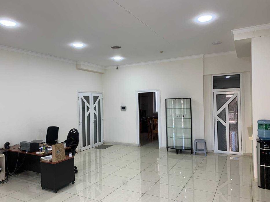 Сдается в аренду офис 1 линия Дружба Народов 220м2