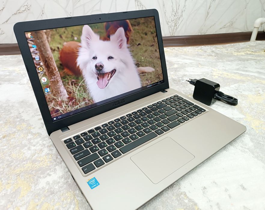 НОУТБУК Asus Win 10 в хорошем состоянии.