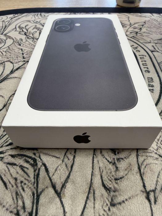 iPhone 16 128gb - нов с гаранция