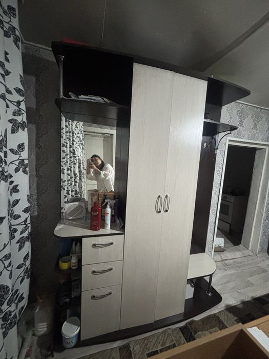 Продам шкаф для прихожей