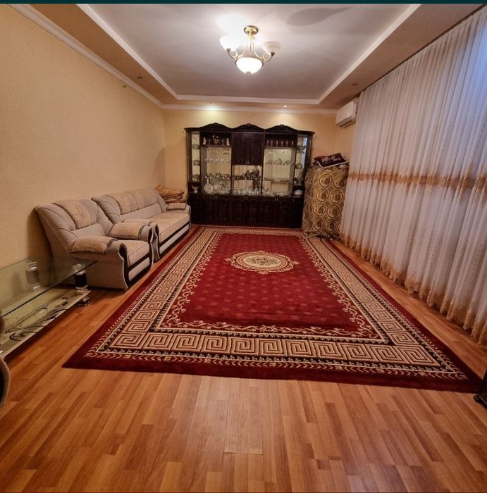 Отбозорда 3 сотохли участка сотилади.