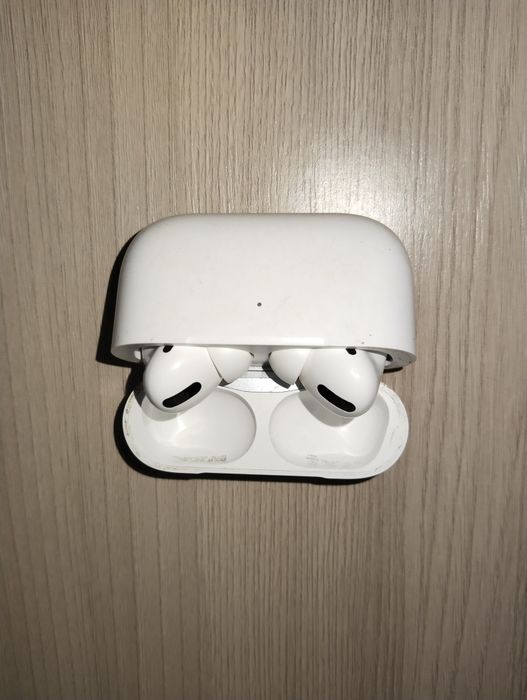 Продаю наушники AirPods Pro