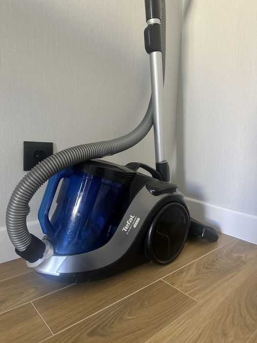 Продается бу пылесос от за 30000