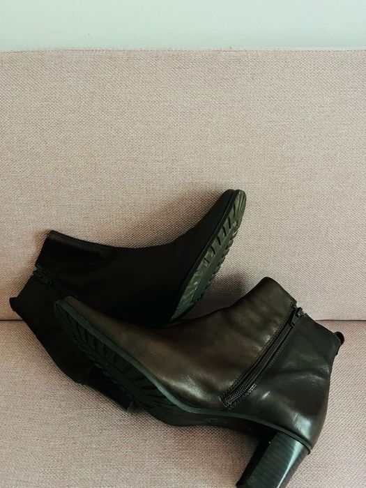 Botine vintage maro din piele naturala cu toc si varf patrat