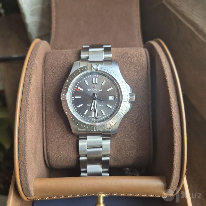 Breitling Colt 41mm original.
Брутальные мужские часы для понимающих л
