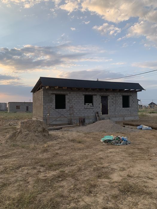 Продаеться участок с времянкой