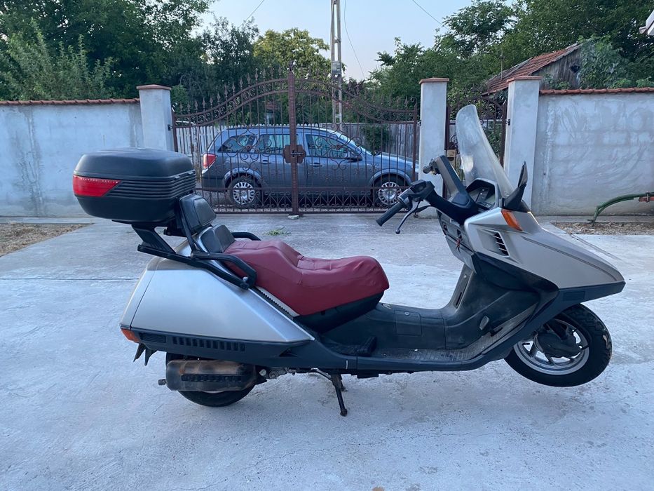 Scuter Honda CN250 Spazio