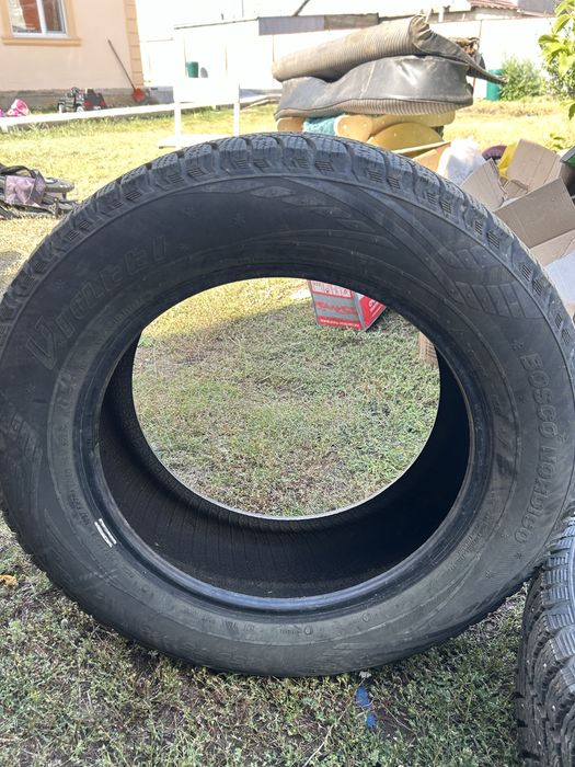 Продам зимние R18