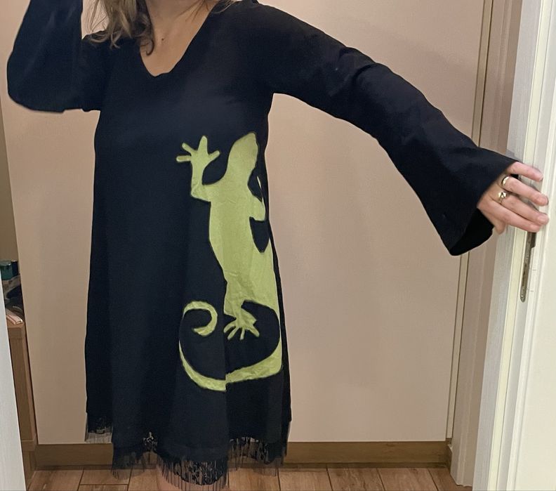 Дамска рокля със саламандър