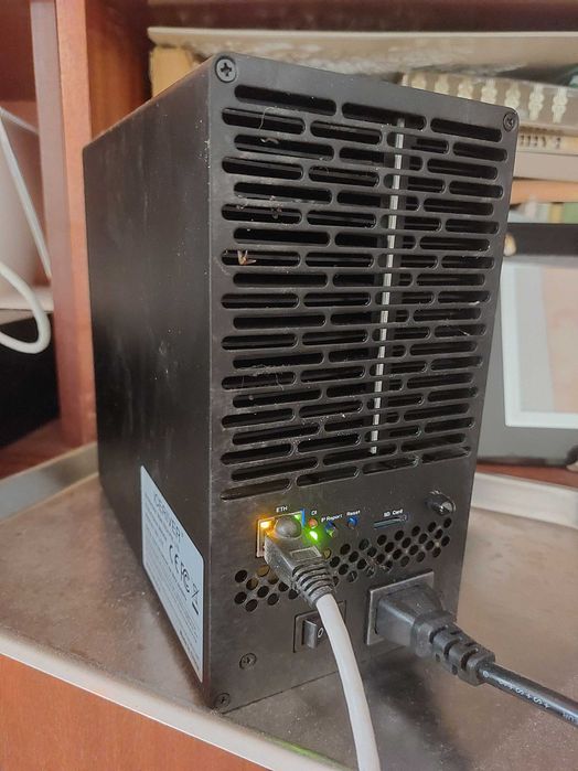 IceRiver AE1 Lite 300 MH/s - копачка за крипто ALEO