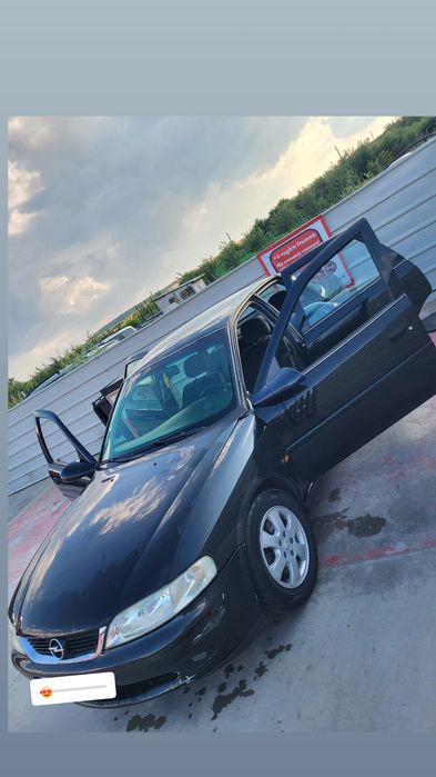 Vand sau schimb opel vectra b 2002