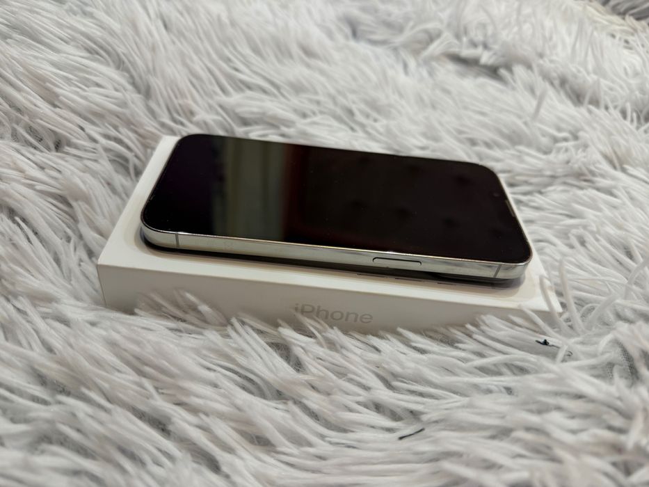 Продавам iPhone 13 Pro – Silver (128 GB)