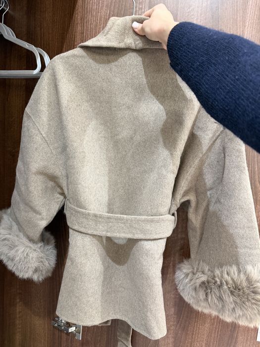 Палто с Пух  в цвят Каки размер S