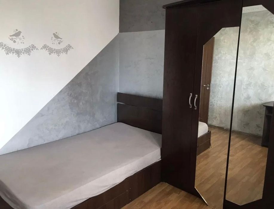 Inchiriez apartament 3 camere