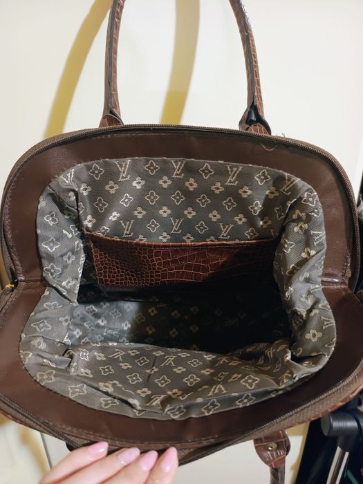 Geanta Louis Vuitton mare + geanta LV mica