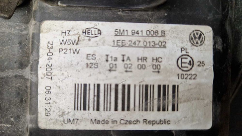 Far dreapta VW Golf 5 plus cod 5M1 941 006 B