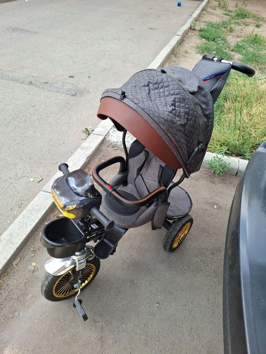 Продам детскую велоколяску