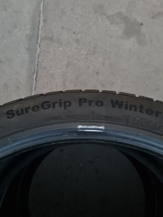 Зимни гуми 2 броя GRIPMAX SuperGripProWinter 295 30 R20 дот 3820