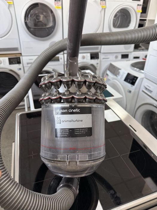 Прахосмукачка Dyson dc52