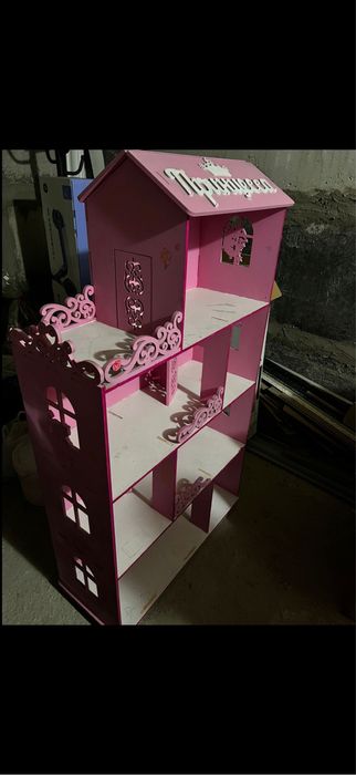 Красивый Домик для кукол