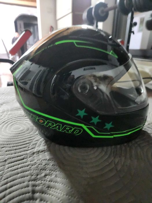 Casca moto Leopard .