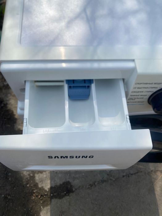 Продам стиральную машину