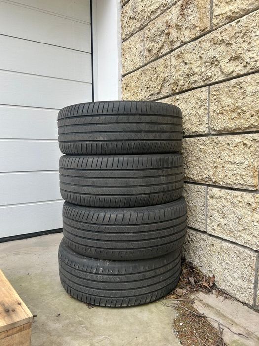 Летни гуми Brigstone 245/45/19R