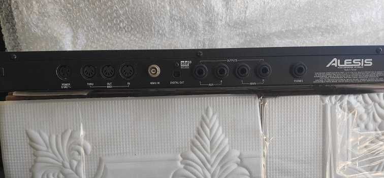 Синтезатор Alesis S4 Plus