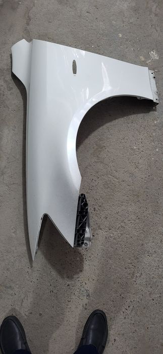 Lexus is 30 два крыла