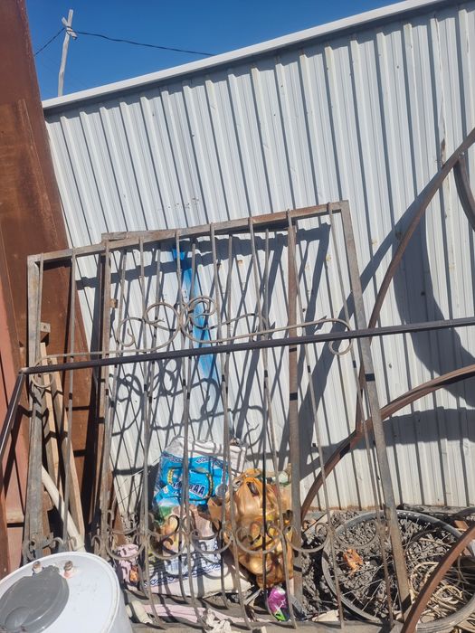 Продам срочно  решётки