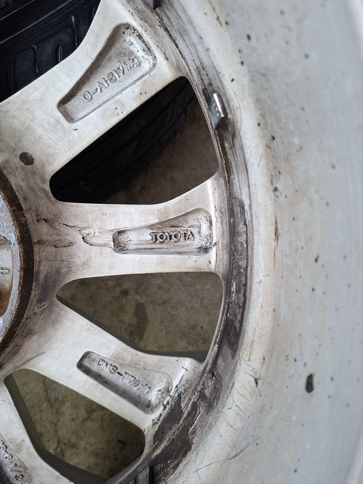 Шины автомобиля тойота