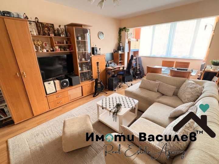 Продава 3-СТАЕН град София, Младост 4