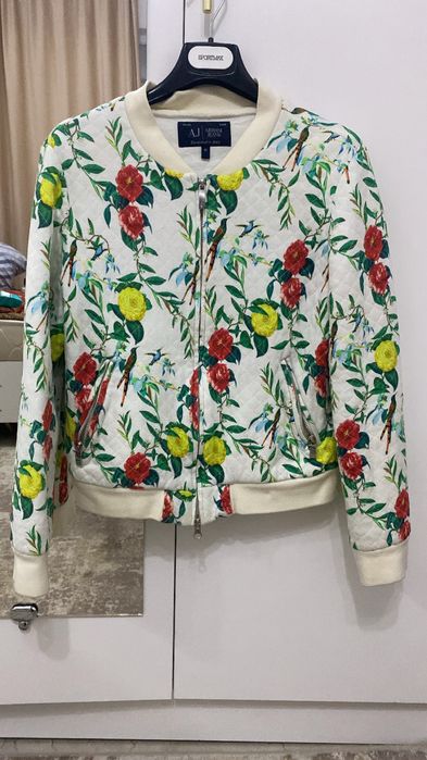 Женская куртка Armani Jeans