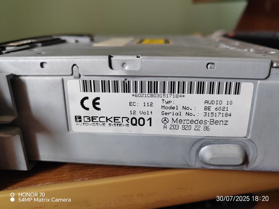 Vând Casetofon Mercedes c200 w203