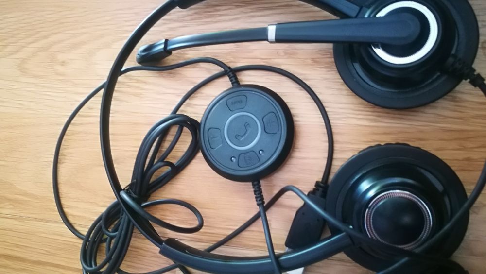 Продавам слушалки