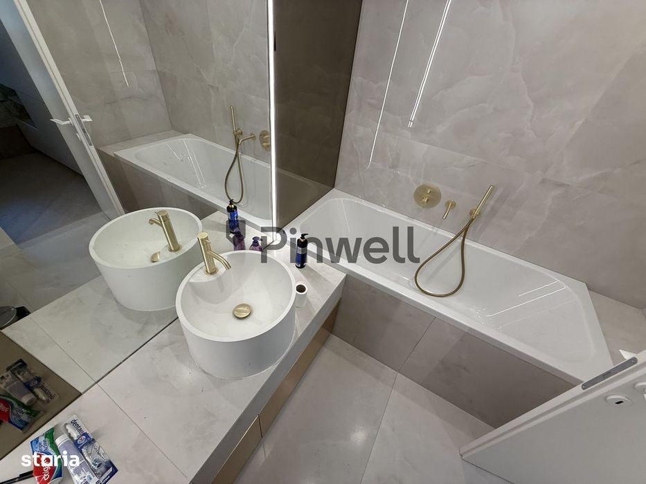 Cortina North I 3 Room