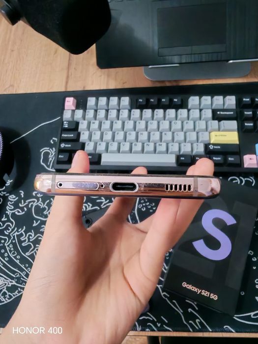 Samsung S21 Телефон