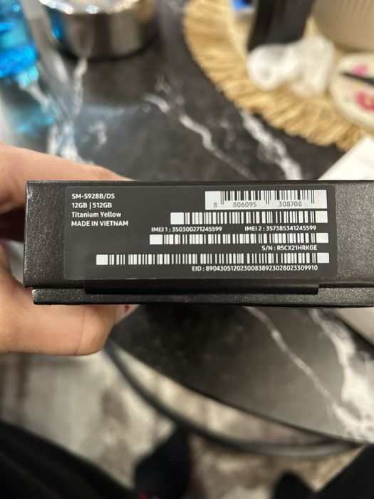 Samsung Galaxy S 24 Ultra и Galaxy Watch 7