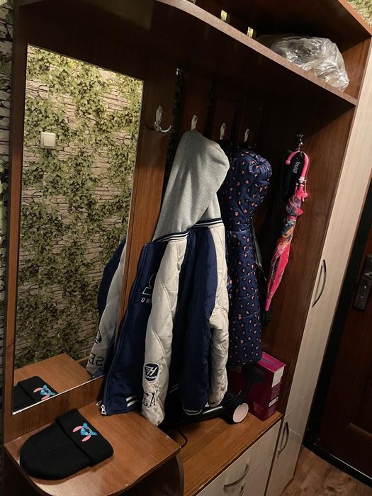 Шкаф для прихожей