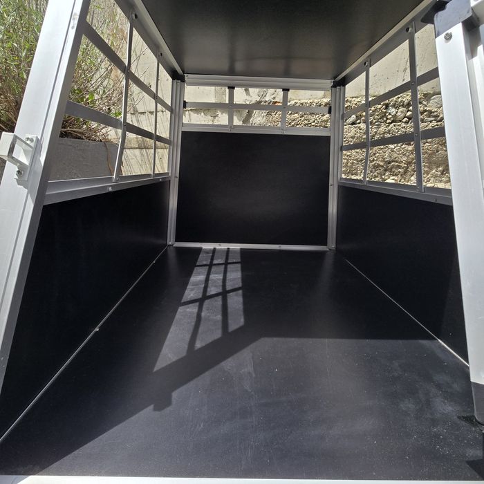 Cusca transport câine, din aluminiu, robusta si usoara