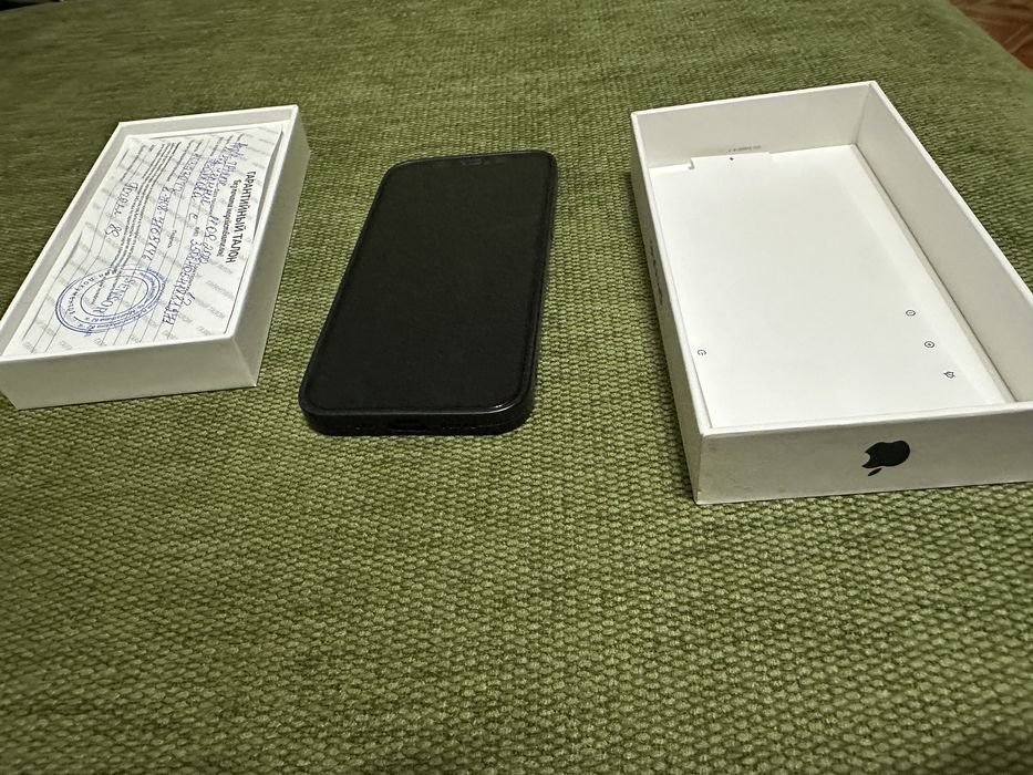 Iphone 12, 79%, 2022 года