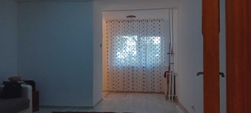 Garsonieră pentru închiriat.