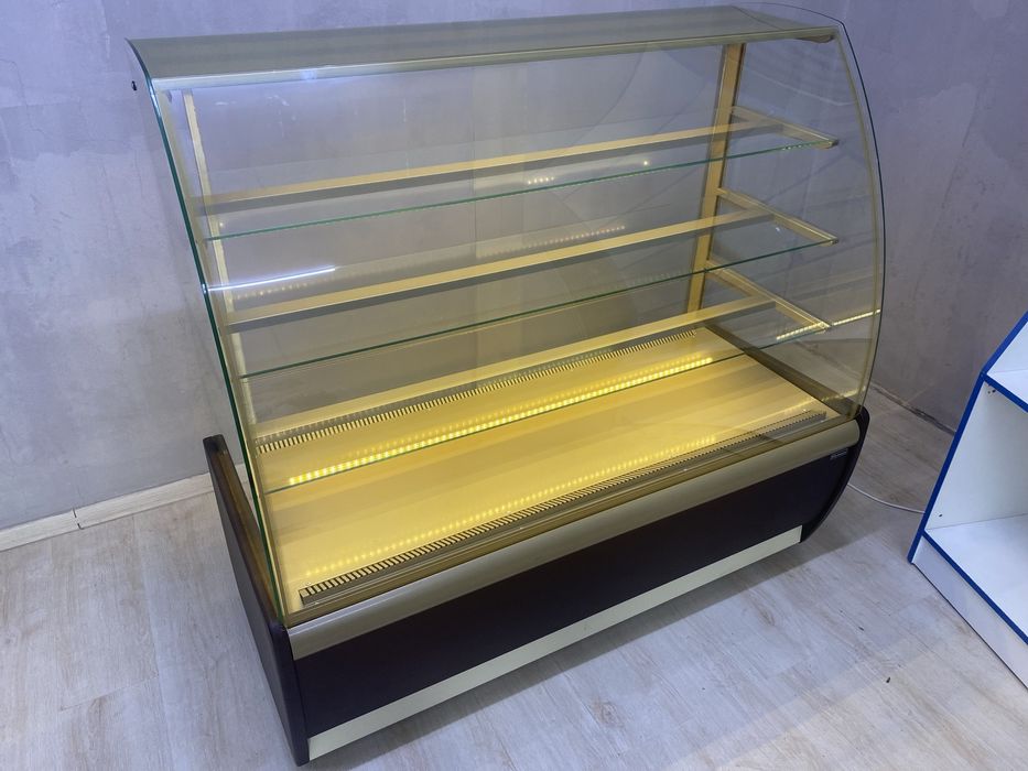 Витринный холодильник